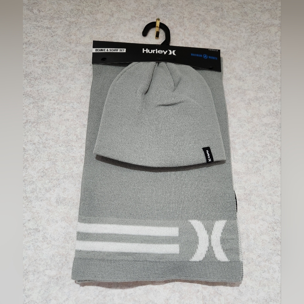 Hurley Beanie and Scarf Gray Set